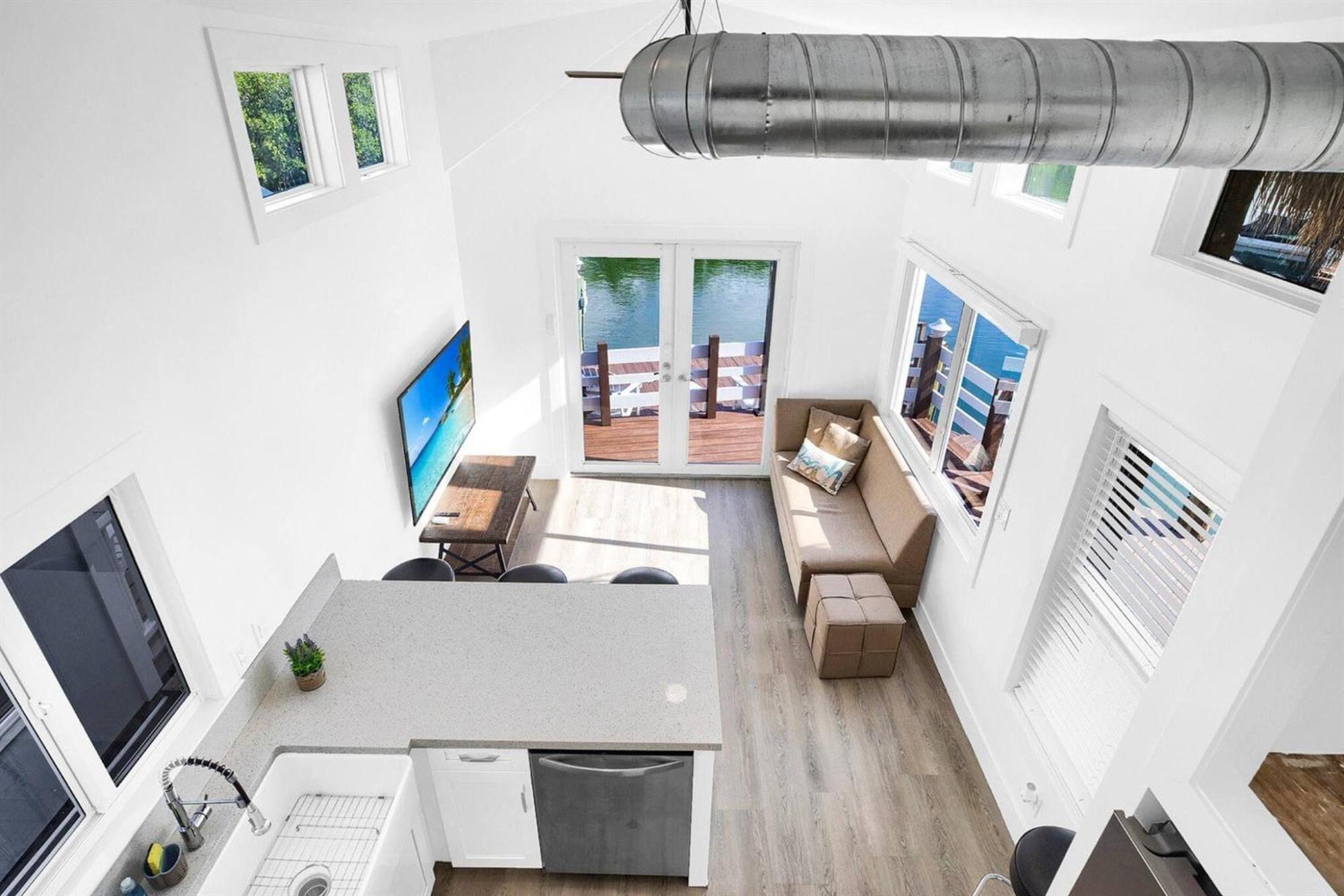 Tiny Home On Waterfront, Bay Views, Deck, Pool Jewfish Room photo